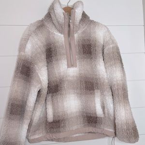 ABERCROMBIE & Fitch Cinched Cocoon Sherpa Half-Zip
LIGHT BROWN PLAID